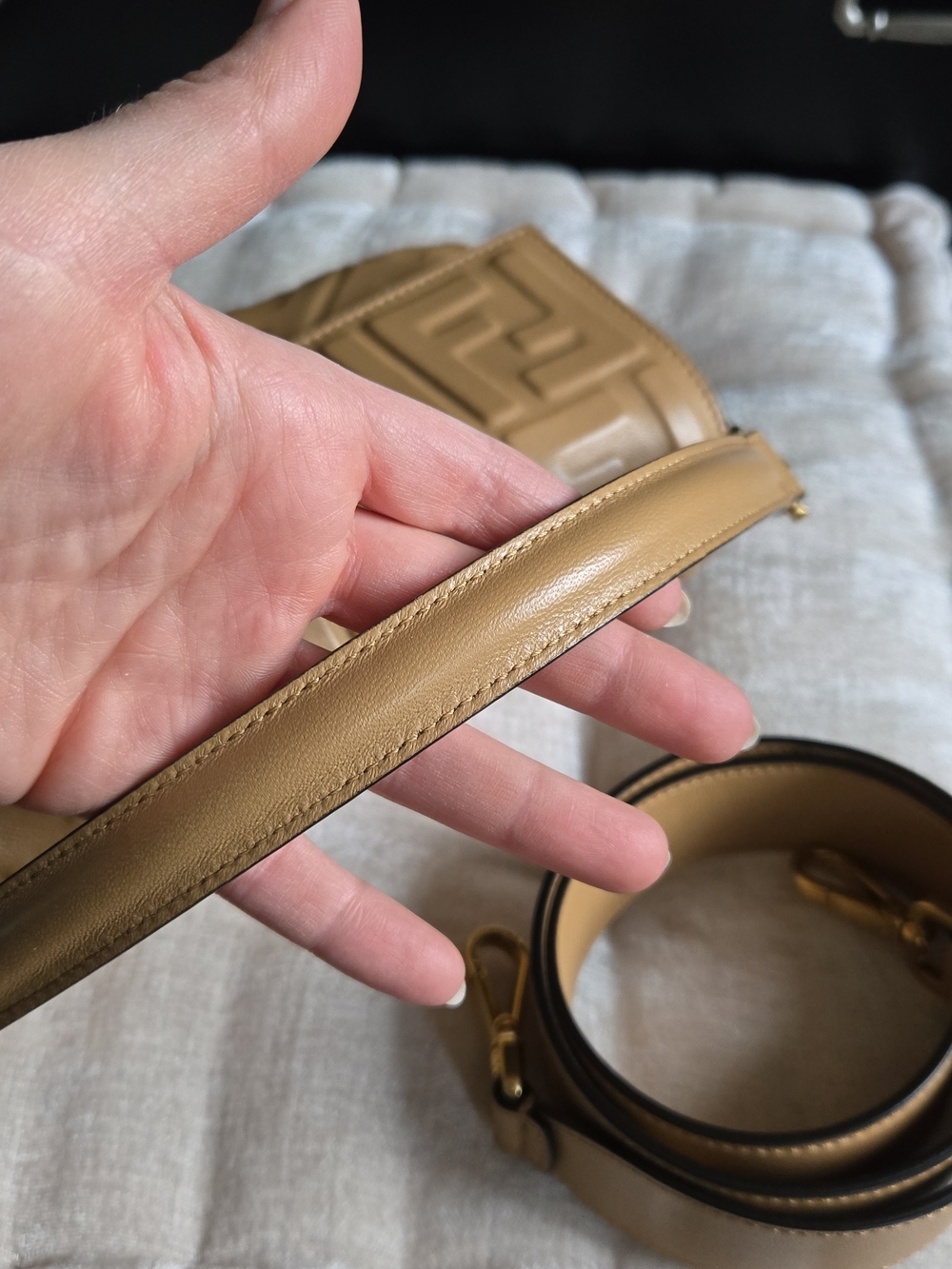 Fendi Nappa FF 1974 Embossed Baguette Zucca Miele Scuro - Picture 8 of 16